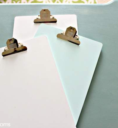 DIY Paper Project organization using clipboards and Command Hooks @ refinedroomsllc.com