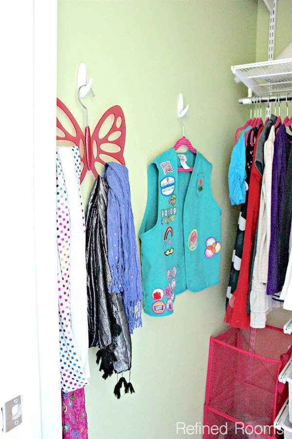 Check out these Kids' Bedroom Closet Organization tips & join the Organize and Refine Your Home Challenge via Refined Rooms
